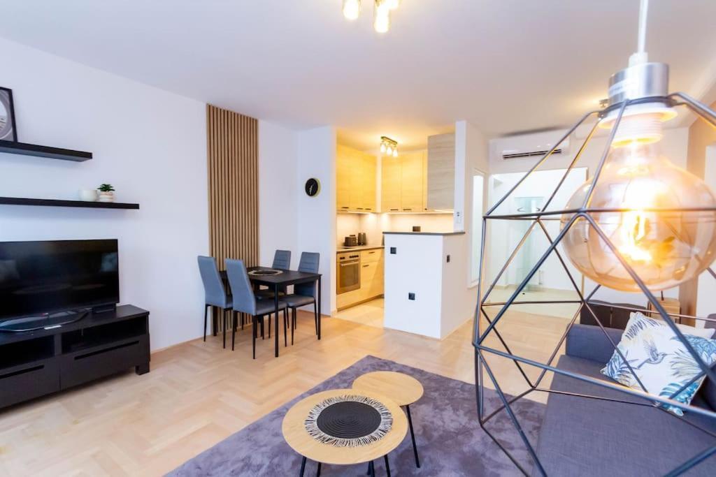 Apartament Gozsdu White Raven 3 - Terrace And Free Underground Parking Budapeszt Zewnętrze zdjęcie